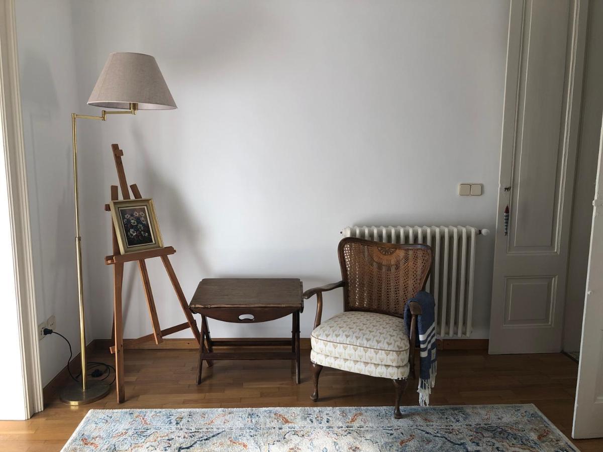 Family B&B Homefromhomees サン・フェリウ・ダ・ギショルス エクステリア 写真